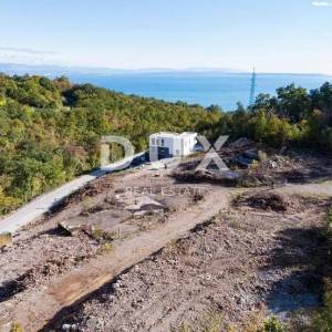 OPATIJA, IČIĆI, POLJANE - građevinsko zemljište 11142m2 s pogledom na more i građevinskom dozvolom za apartmane / obiteljsku ku...