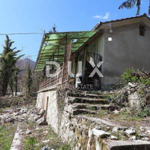 OPATIJA, IČIĆI, POLJANE- kuća-starina 130m2 S GRAĐEVNOM DOZVOLOM!!! i s pogledom na more + okućnica 4400m2