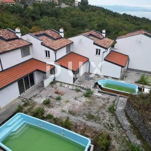OPATIJA, IČIĆI, POLJANE- kuće u nizu 590m2, 5 kom s pogledom na more  i 2 bazena + okoliš 700m2