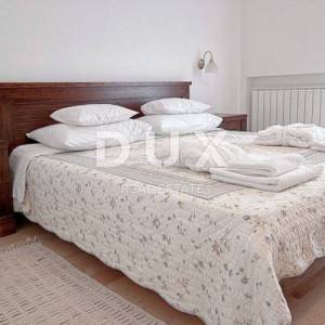 OPATIJA, IČIĆI, POLJANE - kuća/villa 380m2 sa pogledom na more i bazenom + okoliš 1500m2