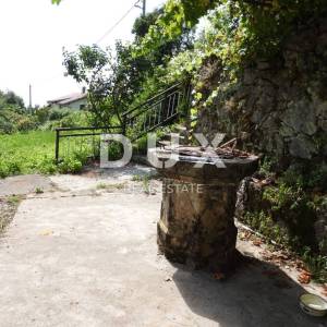OPATIJA, IČIĆI, POLJANE- stara kuća 85m2 s pogledom na more + okoliš 1333m2 