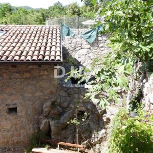 OPATIJA, IČIĆI, POLJANE- villa 500m2 s pogledom na more i bazenom + okoliš  1600m2