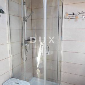 OPATIJA, IČIĆI, POLJANE- villa 500m2 s pogledom na more i bazenom + okoliš  1600m2