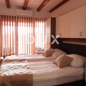 OPATIJA, IČIĆI, POLJANE- villa 500m2 s pogledom na more i bazenom + okoliš  1600m2