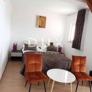 OPATIJA, IČIĆI, POLJANE- villa 500m2 s pogledom na more i bazenom + okoliš  1600m2