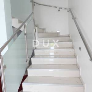 OPATIJA, IČIĆI, POLJANE- villa 500m2 s pogledom na more i bazenom + okoliš  1600m2