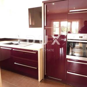OPATIJA, IČIĆI, POLJANE- villa 500m2 s pogledom na more i bazenom + okoliš  1600m2