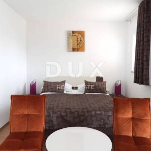 OPATIJA, IČIĆI, POLJANE- villa 500m2 s pogledom na more i bazenom + okoliš  1600m2