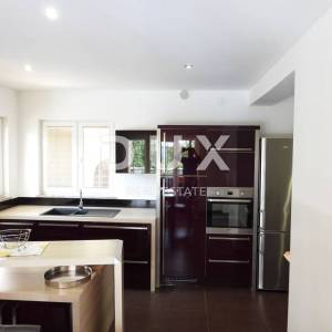 OPATIJA, IČIĆI, POLJANE- villa 500m2 s pogledom na more i bazenom + okoliš  1600m2