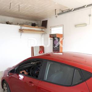 OPATIJA, IČIĆI, POLJANE- villa 500m2 s pogledom na more i bazenom + okoliš  1600m2