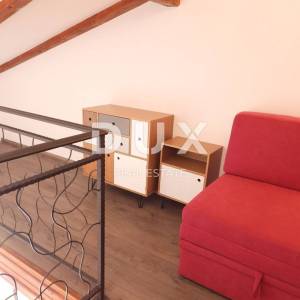 OPATIJA, IČIĆI, POLJANE- villa 500m2 s pogledom na more i bazenom + okoliš  1600m2
