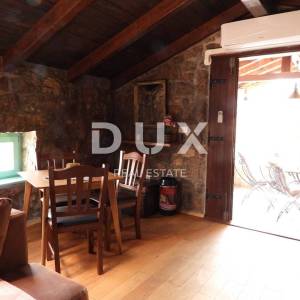 OPATIJA, IČIĆI, POLJANE- villa 500m2 s pogledom na more i bazenom + okoliš  1600m2