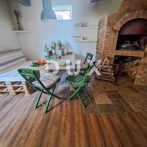 OPATIJA, IČIĆI – prekrasna vila s bogatom okućnicom i pogledom na more, garaža i blizina mora