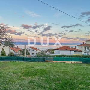 OPATIJA, IČIĆI – prekrasna vila s bogatom okućnicom i pogledom na more, garaža i blizina mora