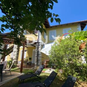 OPATIJA, IČIĆI – prekrasna vila s bogatom okućnicom i pogledom na more, garaža i blizina mora