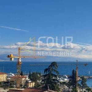 Opatija, Ičići, prostran stan 3s+db, terasa, 150m od mora!