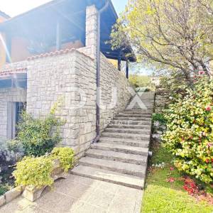 OPATIJA, IČIĆI - Samostojeća kuća s prekrasnim pogledom na more!