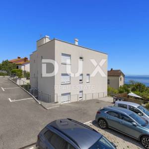 OPATIJA, IČIĆI - stan u novogradnji za najam, vrt, bazen, privatni parking, pogled na more