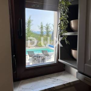 OPATIJA, IČIĆI - stan u prizemlju za najam, bazen, pogled na more