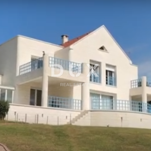 OPATIJA, IČIĆI - unikatna villa s panoramskim pogledom na more! PRILIKA!