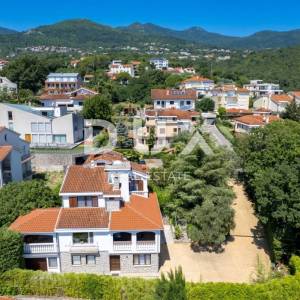 OPATIJA, IČIĆI - veća kuća 400m2 s okućnicom u blizini plaže za dugoročni najam, pogled na more