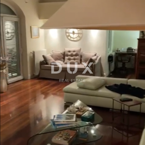 OPATIJA, IČIĆI- villa 250m2 s pogledom na more i s bazenom + uređena okućnica 500m2