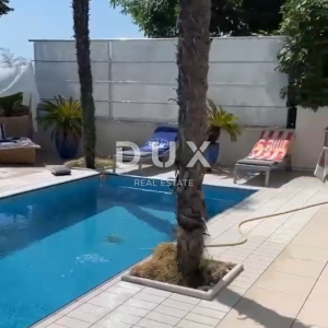 OPATIJA, IČIĆI- villa 250m2 s pogledom na more i s bazenom + uređena okućnica 500m2