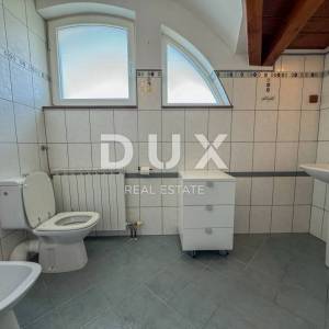 OPATIJA, IČIĆI - vrhunski dom u novijoj zgradi s bazenom blizu plaže, panoramski pogled i garaža