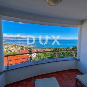 OPATIJA, IČIĆI - vrhunski dom u novijoj zgradi s bazenom blizu plaže, panoramski pogled i garaža
