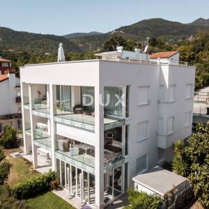 OPATIJA, IČIĆI – zimski najam – moderan apartman s vrtom, terasom i bazenom