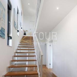 Opatija, Ika, 108.51m2, dvoetažni 2s+db, terasa i balkon