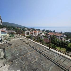 OPATIJA, IKA- 2 stana 143m2 (80m2 + 63m2) prizemlje i 2.kat s pogledom na more + okoliš 250m2