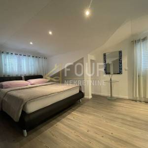 Opatija, Ika, dvoetažni 3S+DB, balkon