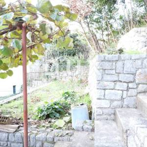 OPATIJA, IKA -  kuća 139m2 2.RED DO MORA + okućnica 939m2