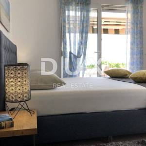 OPATIJA, IKA, LOVRAN - kuća / villa 500m2 s 8 apartmna i s pogledom na more i bazenom + okoliš 900m2