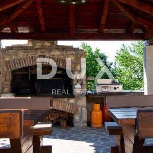 OPATIJA, IKA, LOVRAN - kuća / villa 500m2 s 8 apartmna i s pogledom na more i bazenom + okoliš 900m2