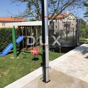 OPATIJA, IKA, LOVRAN - kuća / villa 500m2 s 8 apartmna i s pogledom na more i bazenom + okoliš 900m2
