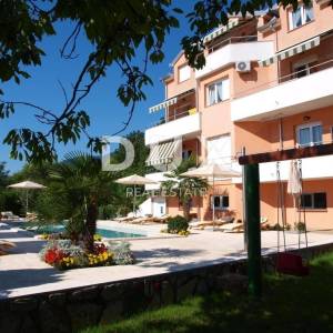 OPATIJA, IKA, LOVRAN - kuća / villa 500m2 s 8 apartmna i s pogledom na more i bazenom + okoliš 900m2