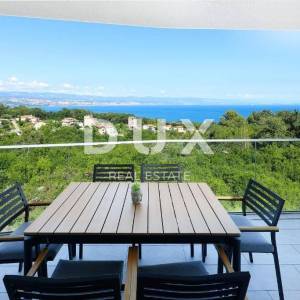 OPATIJA, IKA - luksuzni dvoetažni stan na mirnoj lokaciji s dvije terase i panoramskim pogledom na more