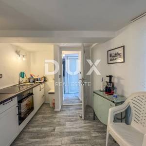 OPATIJA, IKA – prilika - prekrasan apartman s terasom i pogledom na more te parking mjestom