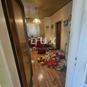 OPATIJA, IKA - stan 80m2, DB+2S, prizemlje, s pogledom na more i velikom terasom + okućnica cca 125m2