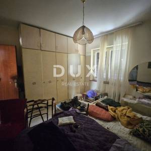 OPATIJA, IKA - stan 80m2, DB+2S, prizemlje, s pogledom na more i velikom terasom + okućnica cca 125m2