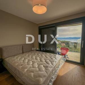 OPATIJA, IKA - stan u novogradnji 135m2 + krovna terasa 77m2, panoramski pogled na more