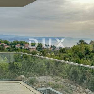 OPATIJA, IKA - stan u novogradnji 135m2 + krovna terasa 77m2, panoramski pogled na more