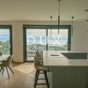 OPATIJA, IKA - stan u novogradnji 135m2 + krovna terasa 77m2, panoramski pogled na more