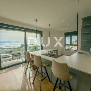 OPATIJA, IKA - stan u novogradnji 135m2 + krovna terasa 77m2, panoramski pogled na more