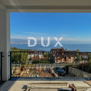 OPATIJA, IKA – veći stan u novogradnji s bazenom, posebna terasa i prekrasan pogled na more