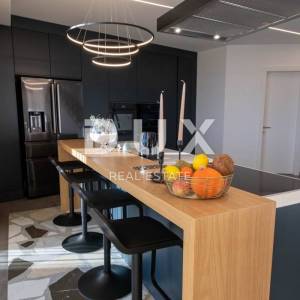 OPATIJA - jedinstven penthouse na dvije etaže u luksuznoj novogradnji