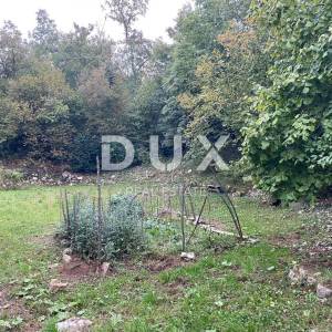 OPATIJA, JUŠIĆI - GRAĐEVINSKO ZEMLJIŠTE 3.095 m2 ZA OBITELJSKU KUĆU / STAMBENU ZGRADU - STANOVE!!! 
