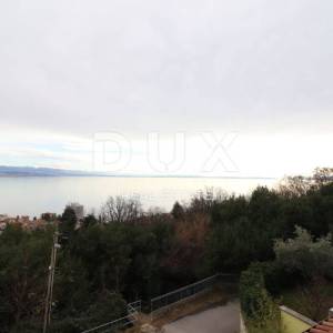 OPATIJA - Kamena vila s panoramskim pogledom na more!